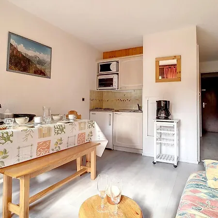 Lumineux Avec Acces Direct Aux Pistes Et Balcon - Fr-1-344-917 Apartment Saint-Martin-de-Belleville