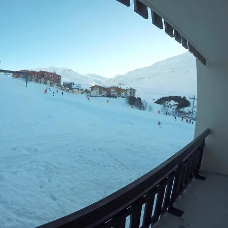 Lumineux Avec Acces Direct Aux Pistes Et Balcon - Fr-1-344-917 *